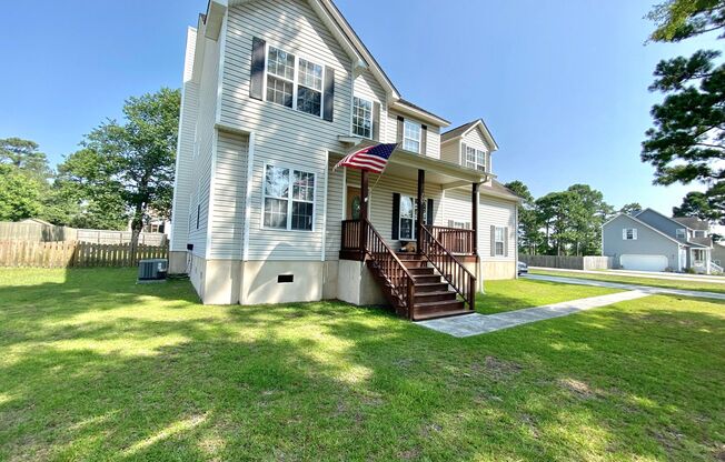 Beautiful 4 Bedroom Home in Sneads Ferry!