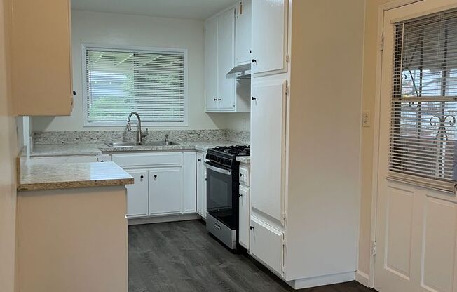 Lovely 3 Bedroom 1 Bath House with Garage