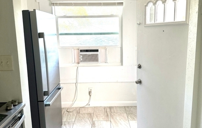 135 N MARTIN LUTHER KING JUNIOR AVE