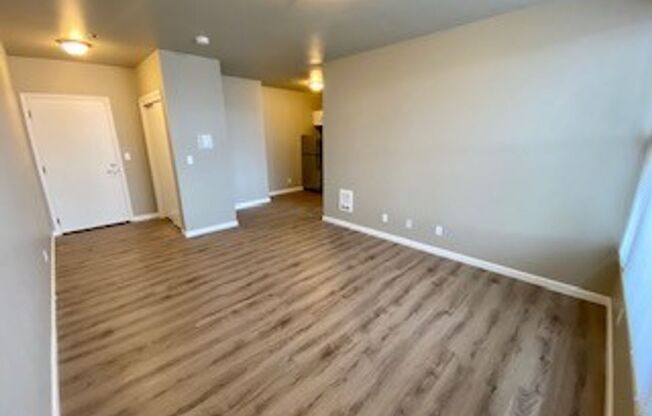 1 bed, 1 bath, 457 sqft, $1,395, Unit 606