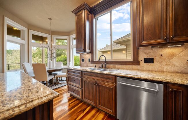 4 beds, 3.5 baths, $4,895
