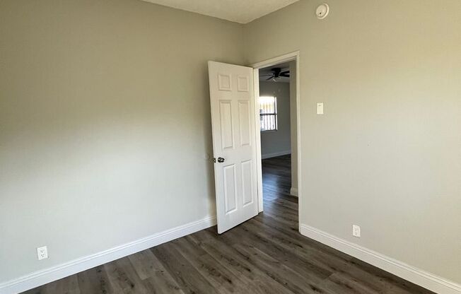 2 beds, 1 bath, $2,450, Unit 26