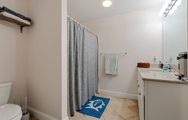 2 beds, 2 baths, 1,170 sqft, $3,650, Unit 204