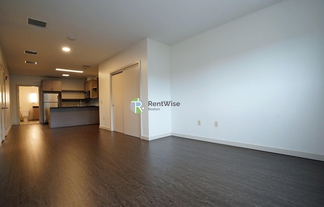 2 beds, 2 baths, 1,000 sqft, $4,220, Unit 301