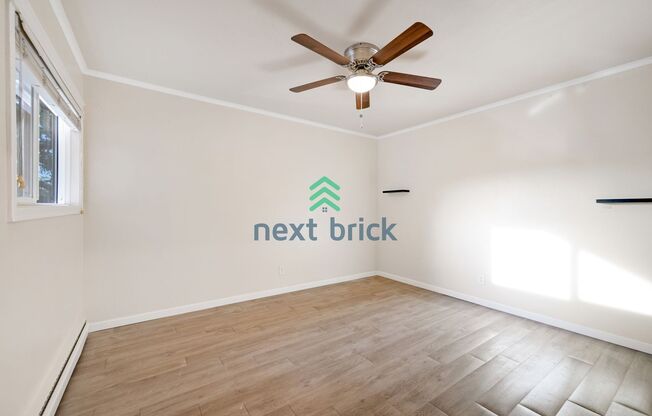 Beautiful home with 2 beds and 1 bath for rent in Downtown Bellevue