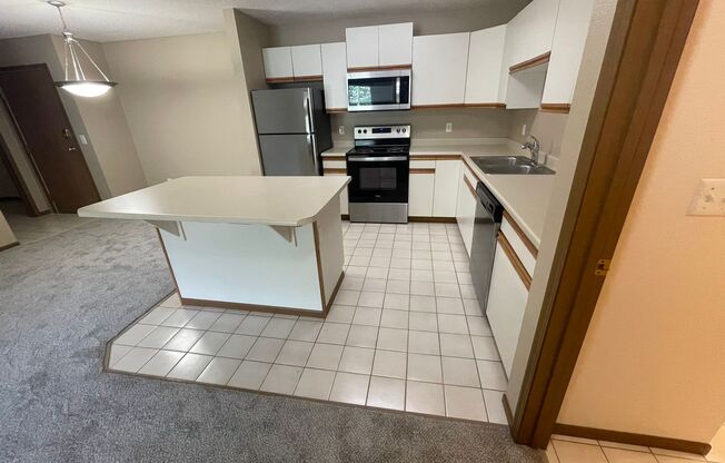 2 beds, 2 baths, 1,050 sqft, $1,210, Unit 272