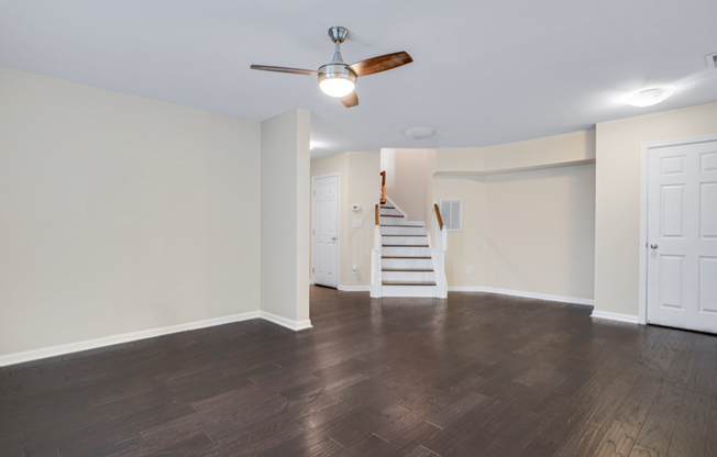 9329 LENOX POINTE DR