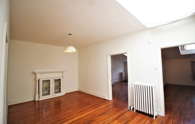 22 E. Mount Vernon Place