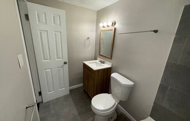 1 bed, 1 bath, 500 sqft, $925, Unit 106