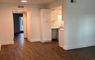 1 bed, 1 bath, 712 sqft, $845