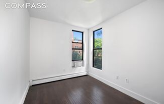 2 beds, 1 bath, $3,700, Unit 2