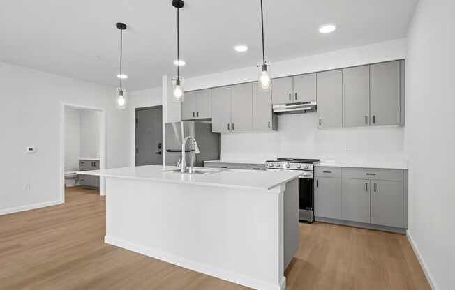 2 beds, 2 baths, 938 sqft, $2,325, Unit 208