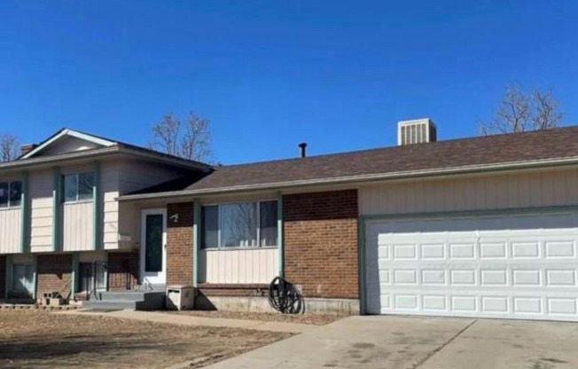 Tri-level Home with Spacious Backyard!