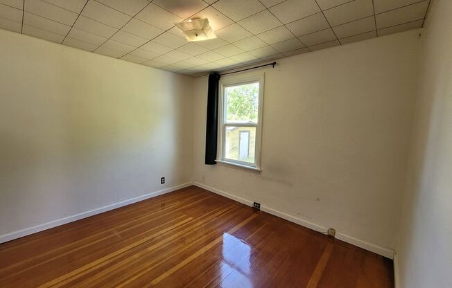 Charming 2 bed 1 bath