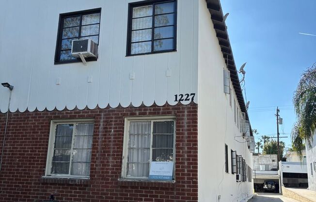 Crescent Heights 1227