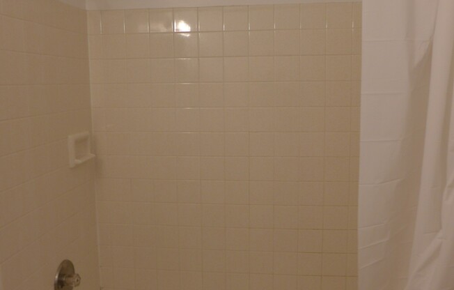 1 bed, 1 bath, 673 sqft, $1,795, Unit 205