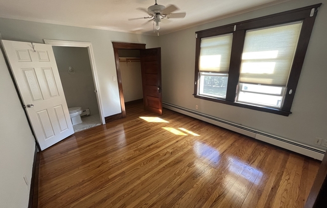 2 beds, 1.5 baths, $3,200, Unit 2