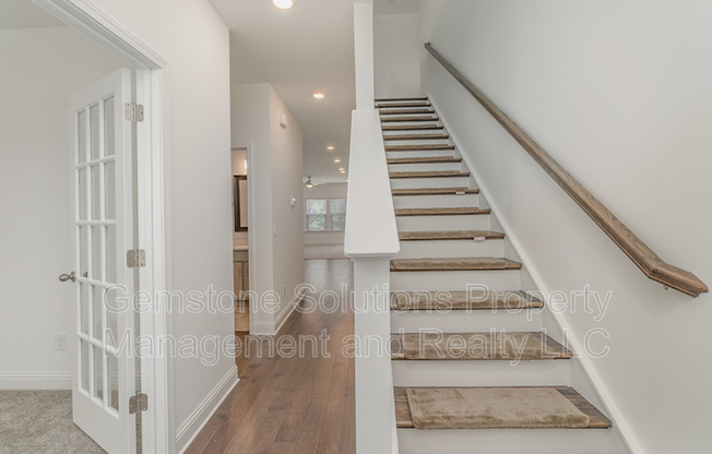 225 ASHER CT