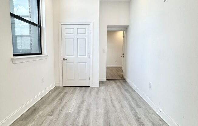 1 bed, 1 bath, 620 sqft, $1,250, Unit 218