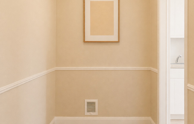 1 bed, 1 bath, 378 sqft, $1,945