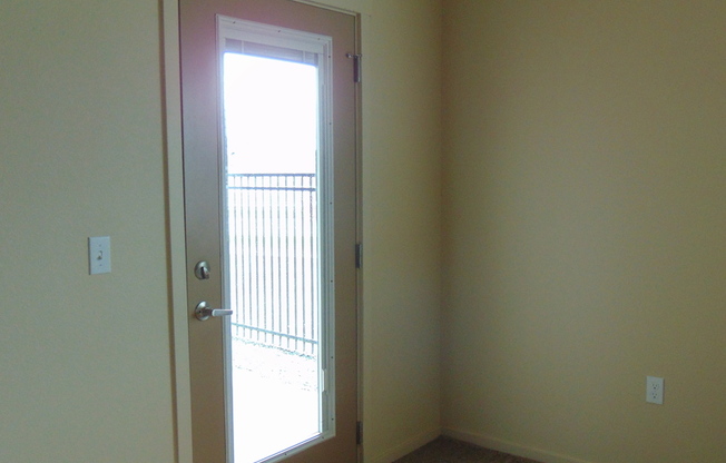 1 bed, 1 bath, 730 sqft, $1,275, Unit Unit # 122
