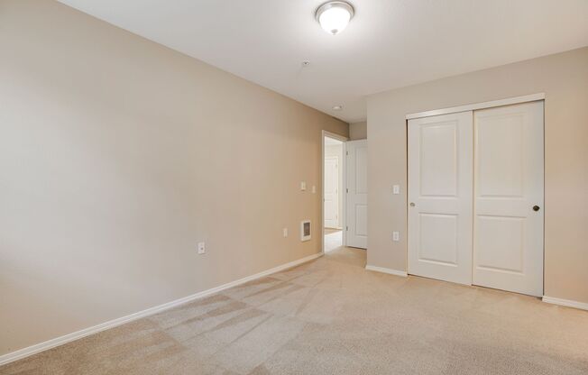 2 beds, 2 baths, 1,015 sqft, $1,650, Unit 1236-304