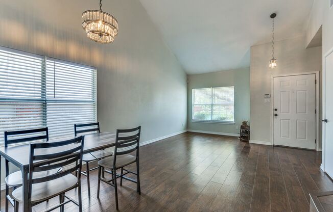 RENOVATED 3-BEDROOM HOME IN TEZEL OAKS, NORTHSIDE ISD