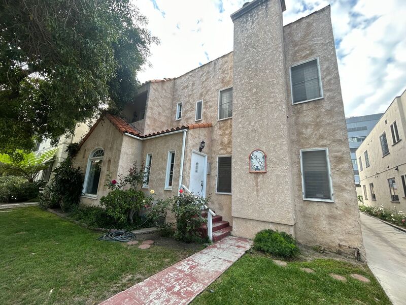 6200 ORANGE ST