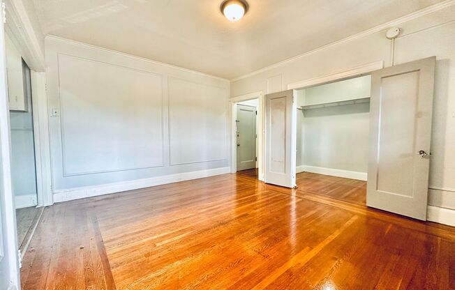 Studio, 1 bath, 925 sqft, $1,295, Unit 1447-303