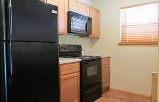 2 beds, 1 bath, $775