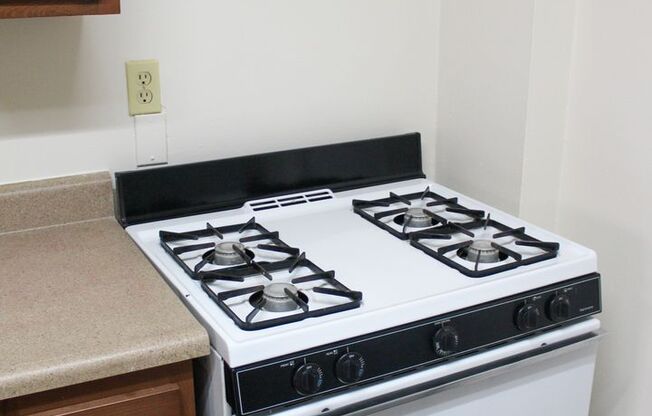 2 beds, 1 bath, 665 sqft, $950, Unit 1732P