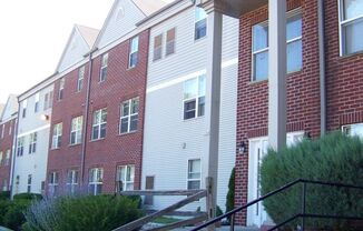 Lake Bluff Apartment Homes