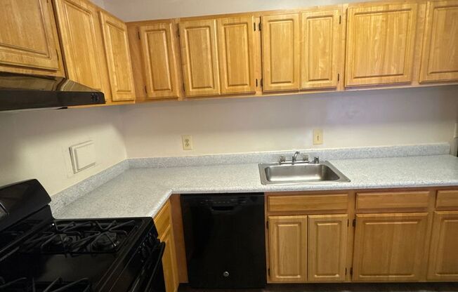 2 beds, 1.5 baths, 1,050 sqft, $1,820, Unit 3400 #303