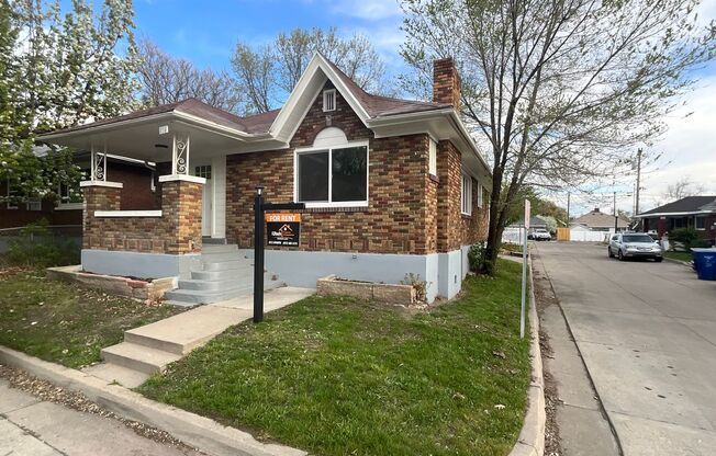 4 Bedroom 2 Bath Home- Dog Friendly- Purchase optional.