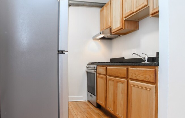 Studio, 1 bath, 255 sqft, $1,095, Unit 303