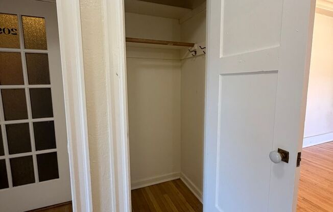 1 bed, 1 bath, 460 sqft, $1,250, Unit 209