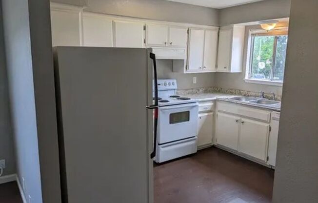 2 beds, 1 bath, 800 sqft, $1,695, Unit #3