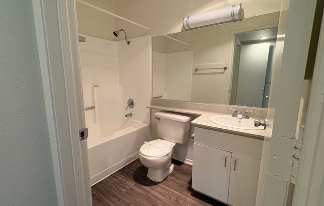1 bed, 1 bath, 495 sqft, $2,275, Unit C-121