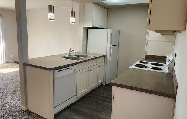 1 bed, 1 bath, 720 sqft, $1,850, Unit 36