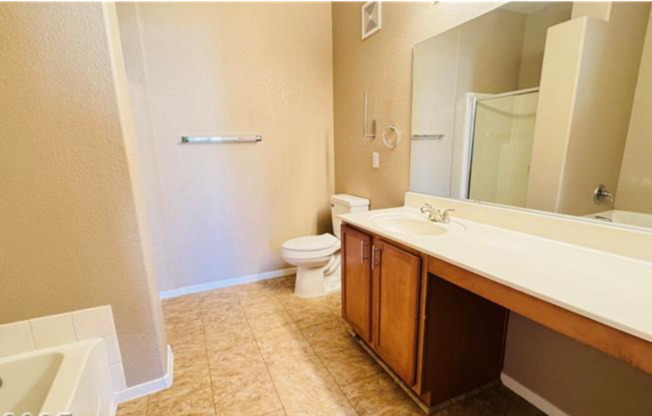 2 beds, 2 baths, $1,745, Unit UNIT 3214