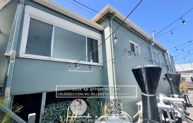 4 bedroom 2 bath home located in the heart of Emeryville close to all modes of transit!