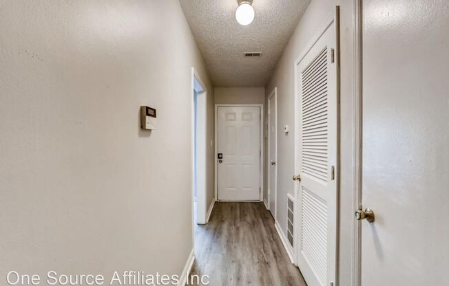 2 beds, 2.5 baths, $1,575, Unit 1230 Oakplace Dr SW - Unit B