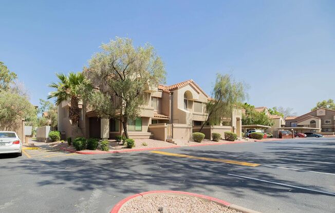 2 beds, 2 baths, $1,695, Unit UNIT 115