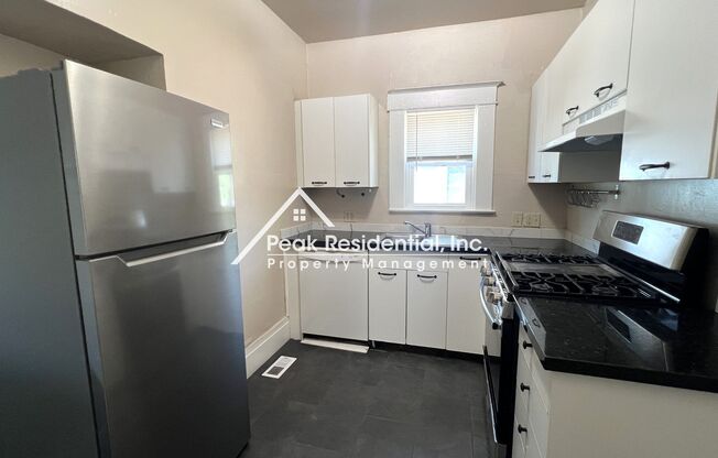 2 beds, 1 bath, $2,195