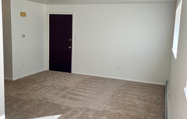 2 beds, 1 bath, 800 sqft, $895, Unit Unit 1