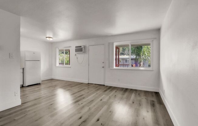 1 bed, 1 bath, 650 sqft, $1,350, Unit 5325-93
