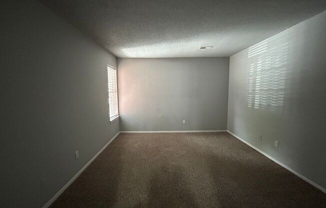 2 beds, 2 baths, 1,100 sqft, $1,050, Unit 217