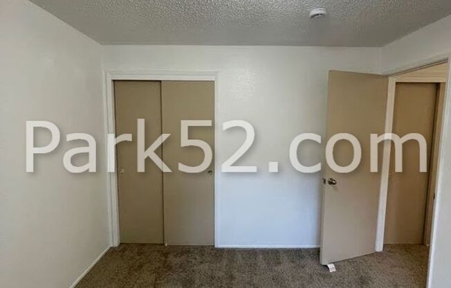 2 beds, 1 bath, $1,495