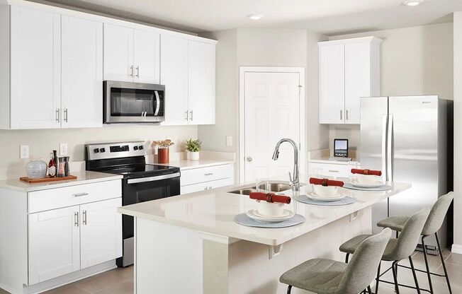 Spacious 3 Bedroom, 2 Bathroom Plus BONUS ROOM /HOME OFFICE