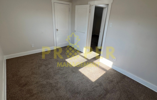 4 beds, 1 bath, $1,200